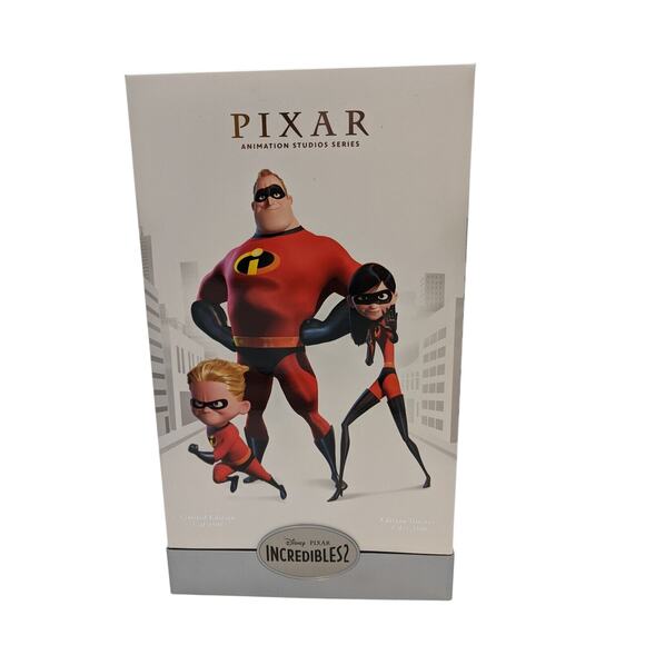 Mr. Incredible, Violet, and Dash Doll Set - Disney Designer Collection PIXAR - Picture 5 of 12